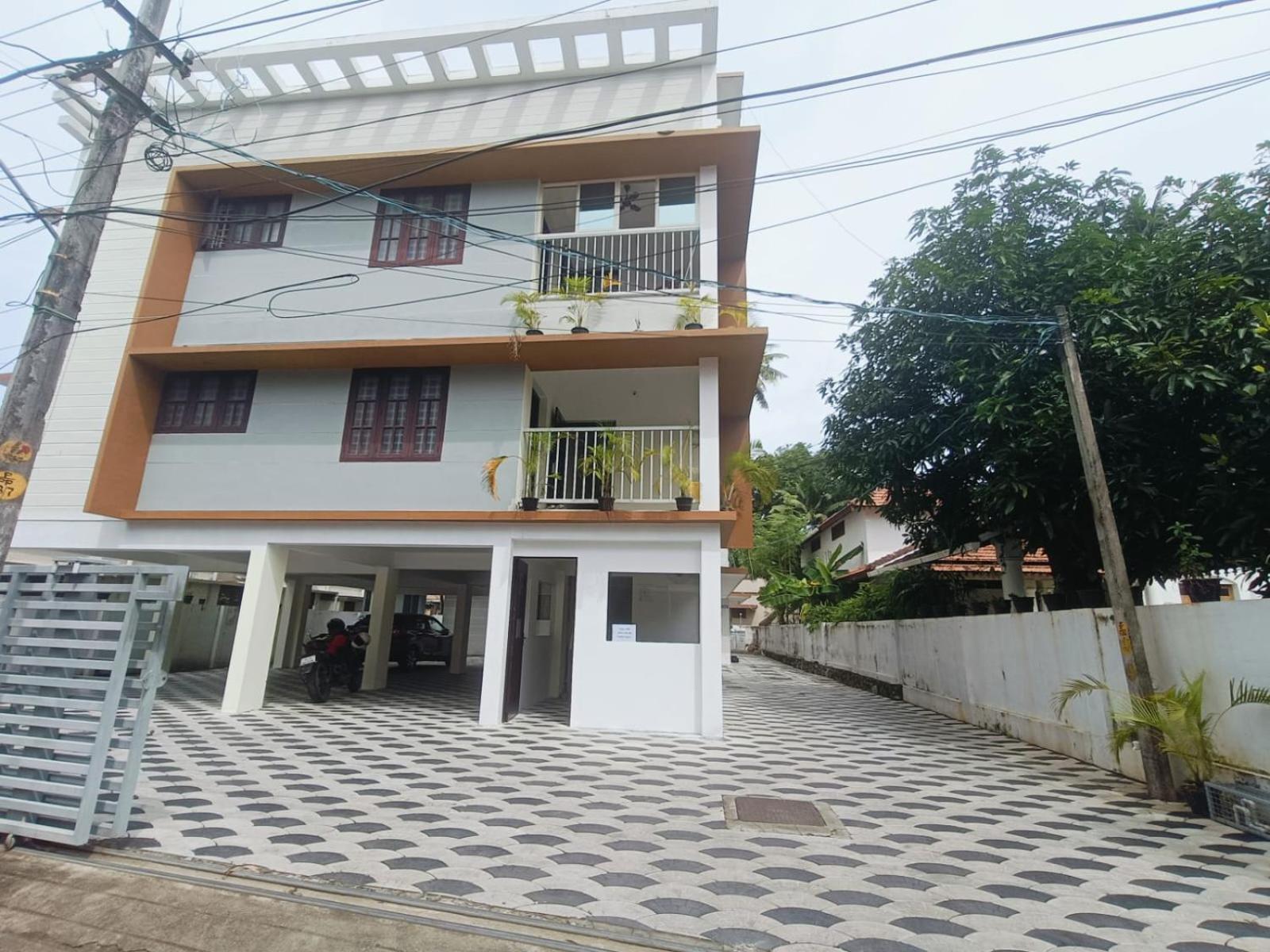 West Darshan Apartments And Villas Thiruvananthapuram Bagian luar foto